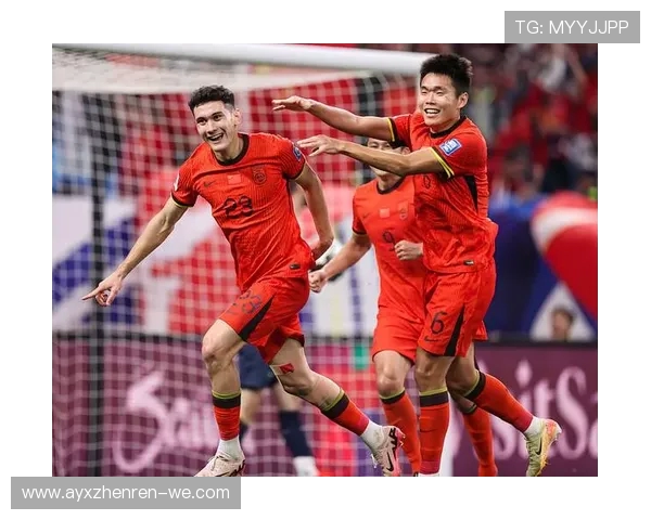 激情四溢的绿茵场，足球解说带你深入赛事背后的精彩与战术