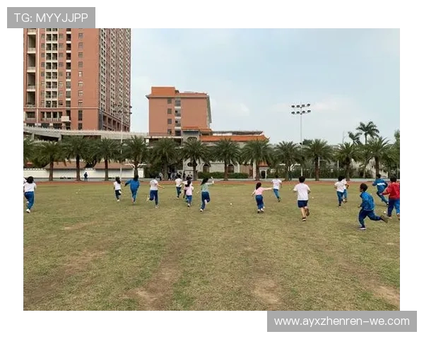 《在体育课上，我从老师那里收获的不仅是知识，还有成长与挑战》